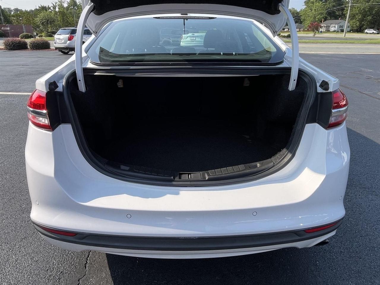 Ford Fusion SE 2017