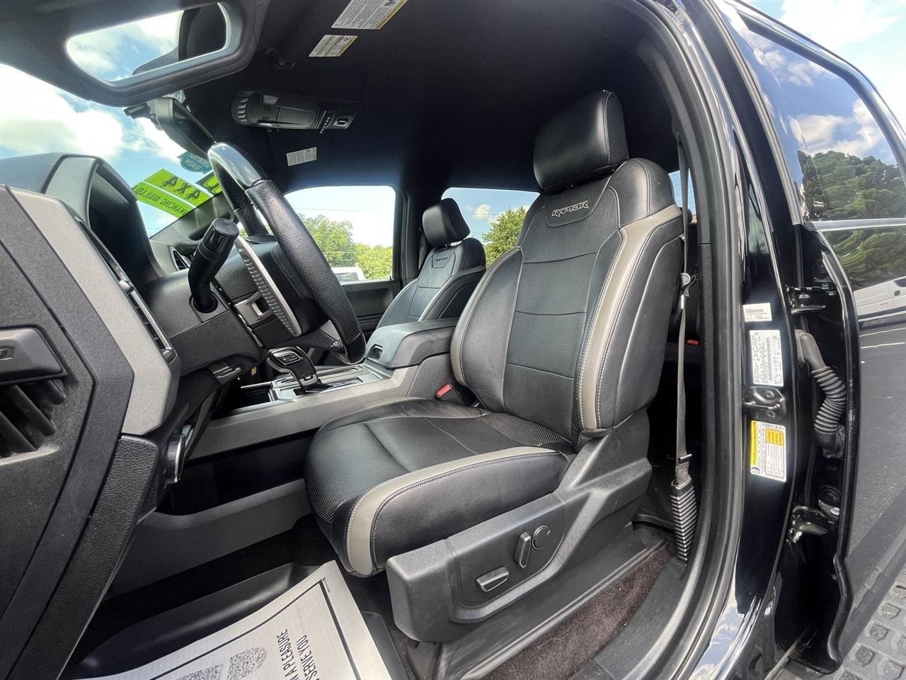 Ford F-150 Raptor SuperCrew 4WD 2017