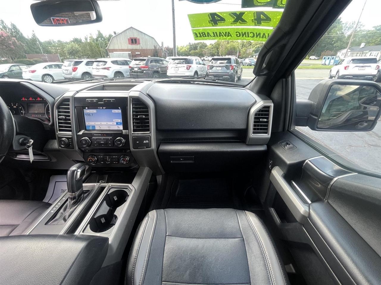 Ford F-150 Raptor SuperCrew 4WD 2017