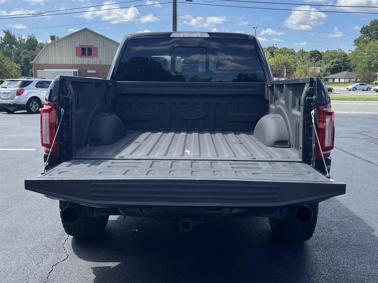 Ford F-150 Raptor SuperCrew 4WD 2017