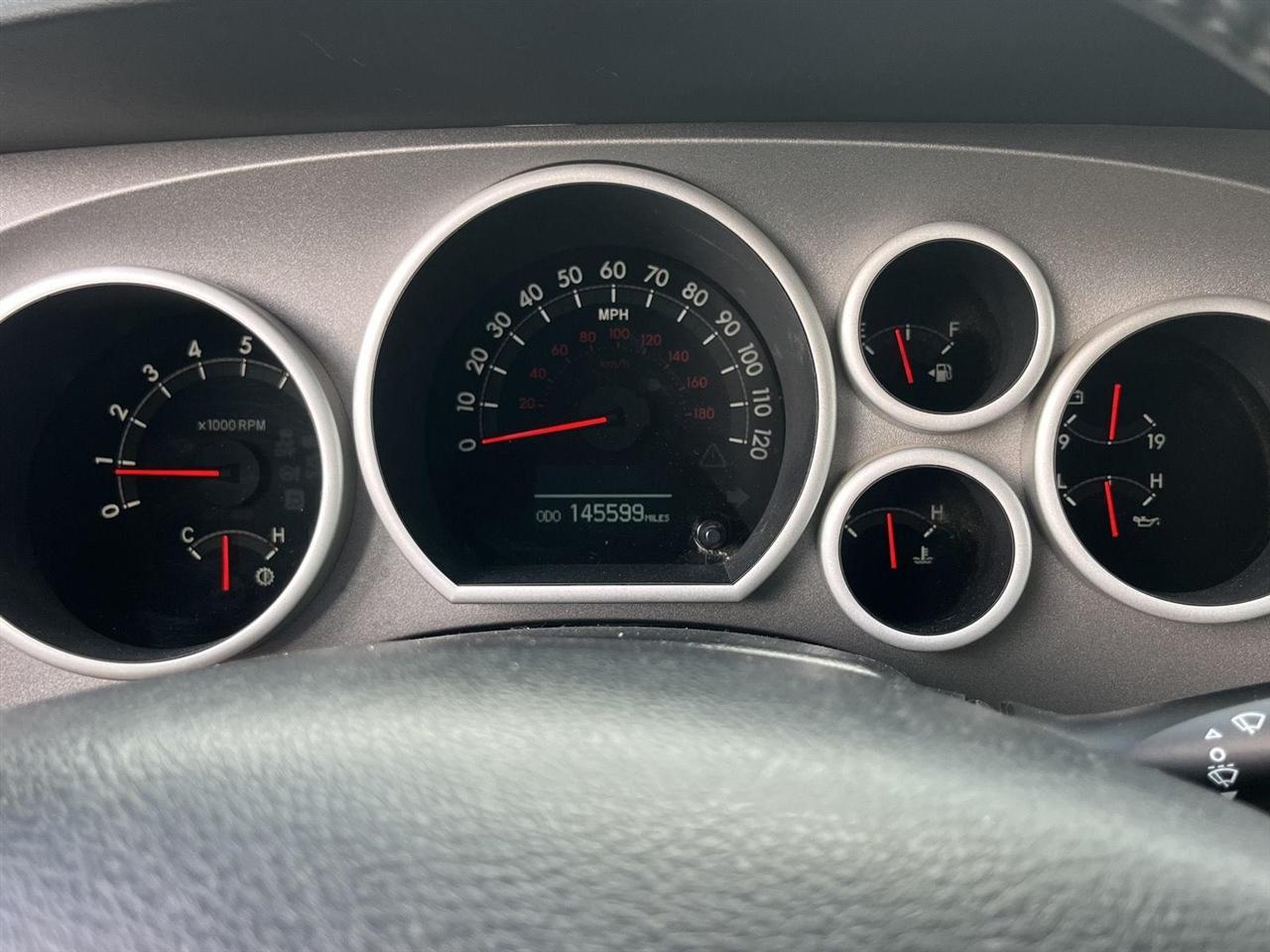 Toyota Tundra Limited 5.7L CrewMax 2WD 2012
