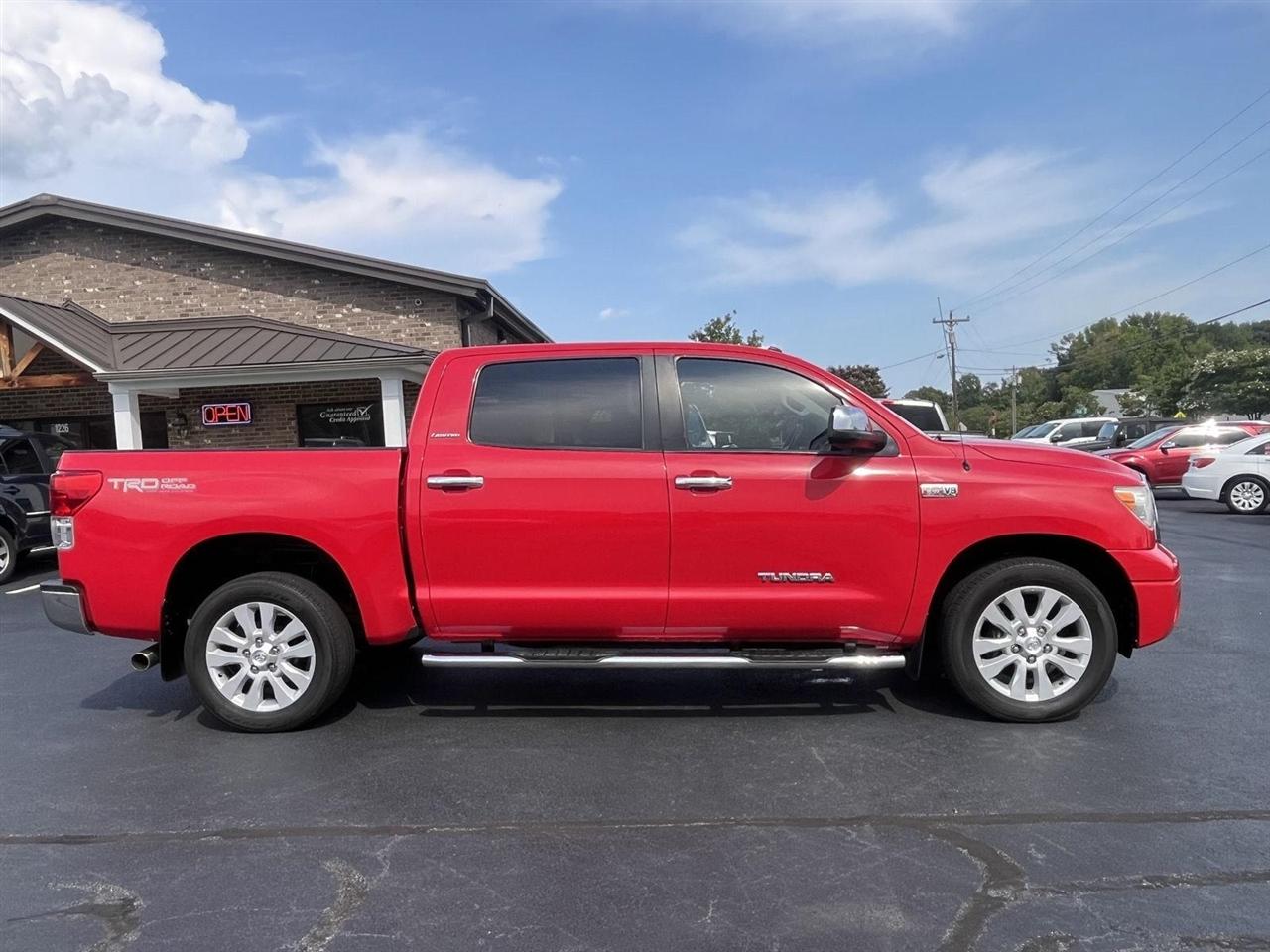 Toyota Tundra Limited 5.7L CrewMax 2WD 2012