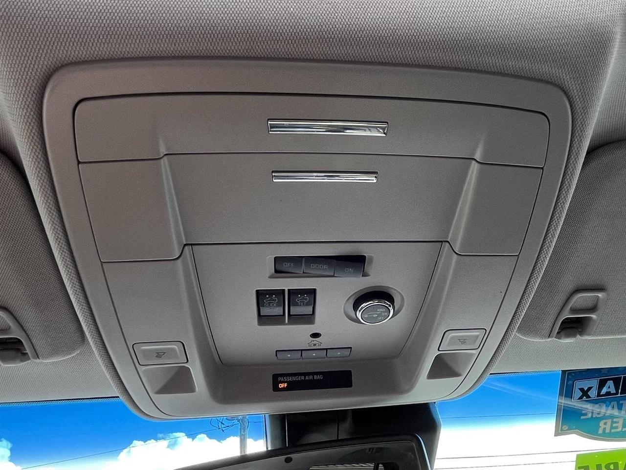 GMC Yukon SLT 2WD 2018