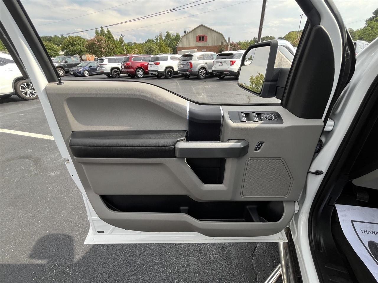 Ford F-150 XLT SuperCrew 6.5-ft. Bed 4WD 2017