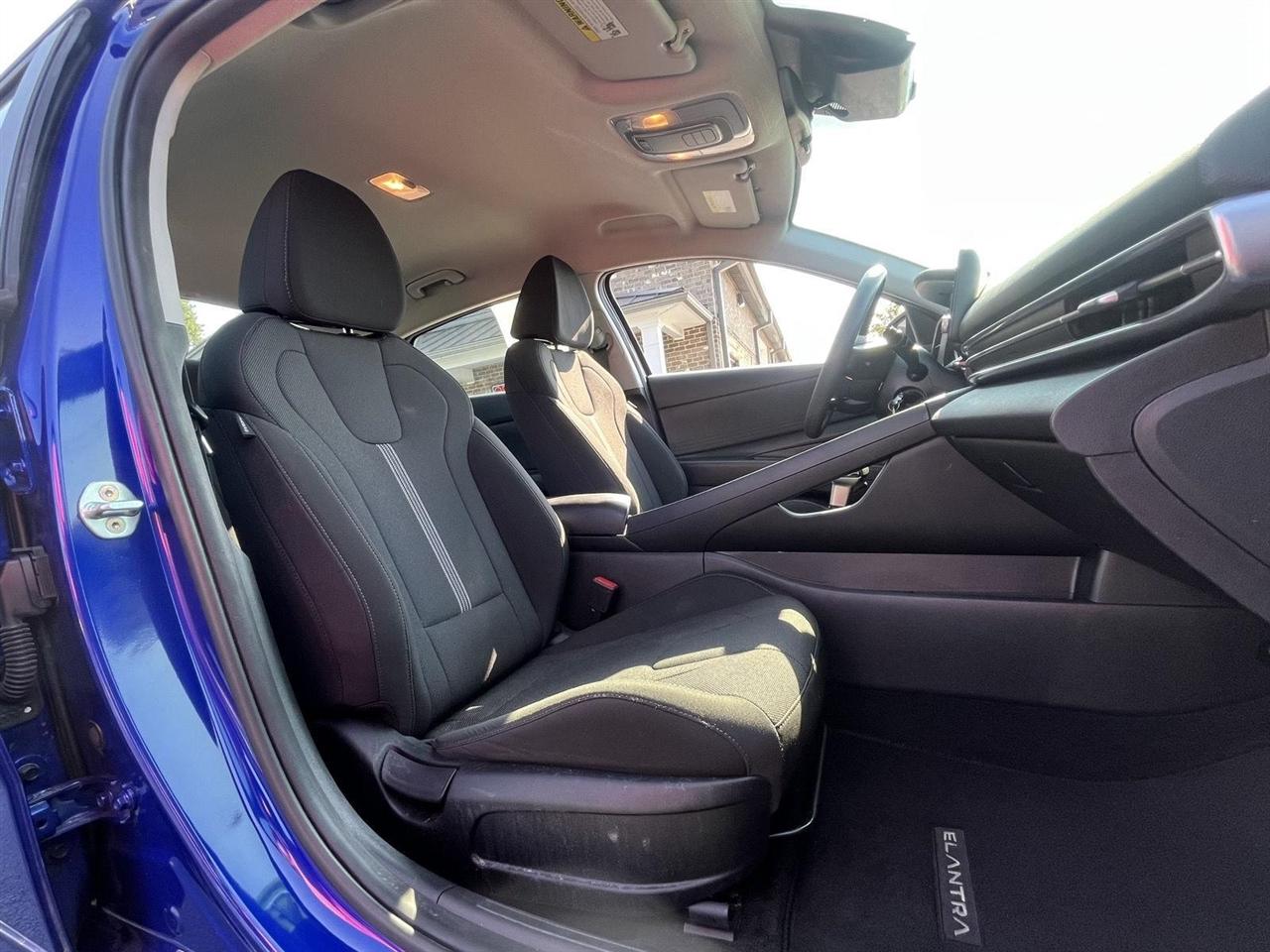 Hyundai Elantra SE 2021