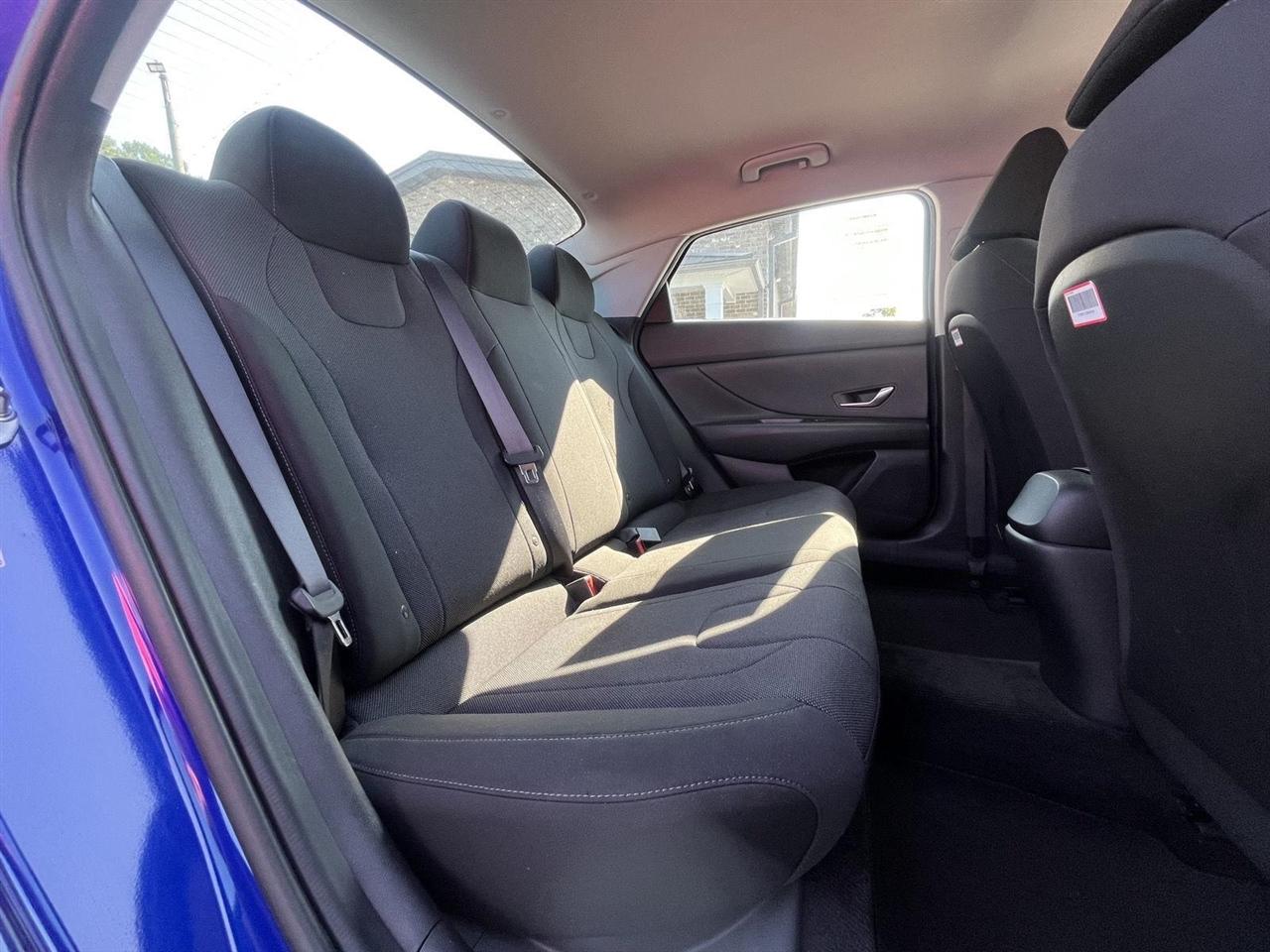 Hyundai Elantra SE 2021