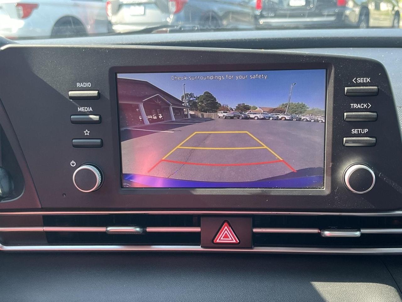 Hyundai Elantra SE 2021