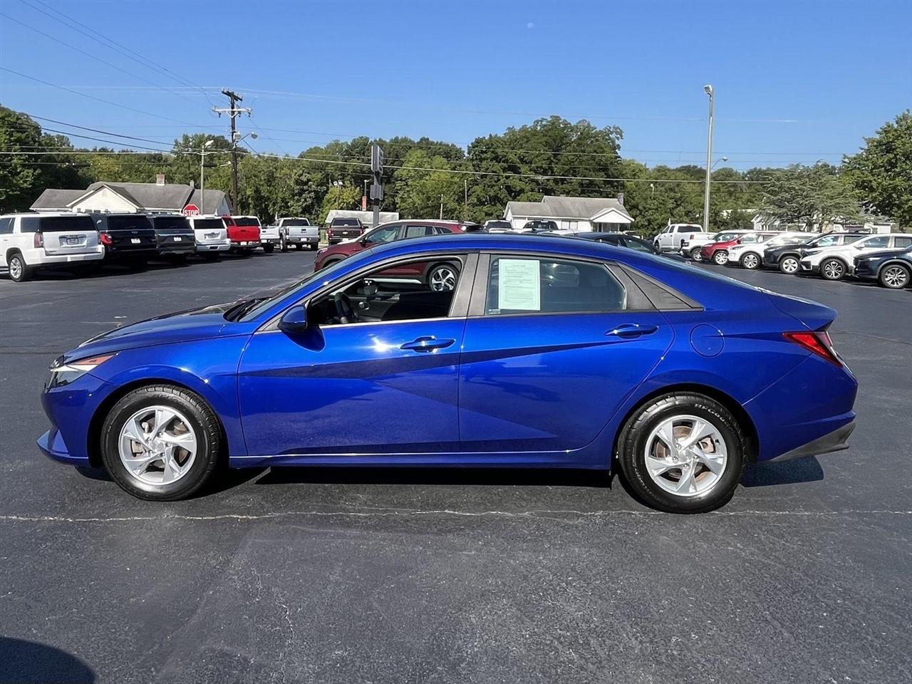 Hyundai Elantra SE 2021