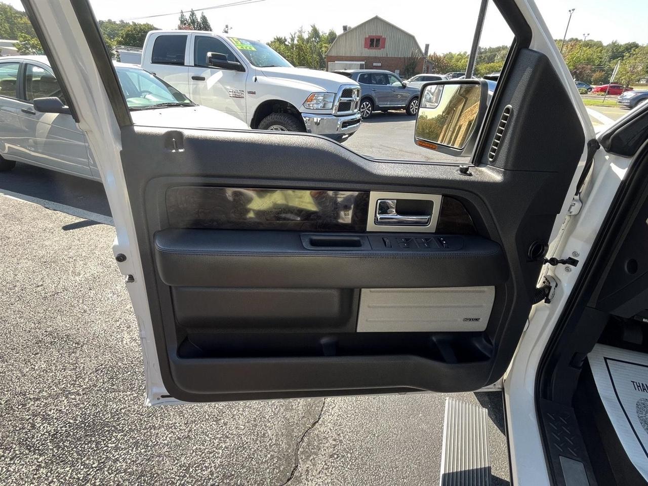 Ford F-150 Platinum SuperCrew 5.5-ft. Bed 2WD 2013