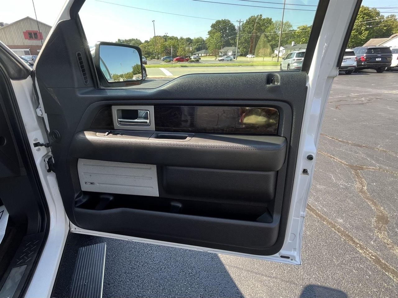Ford F-150 Platinum SuperCrew 5.5-ft. Bed 2WD 2013