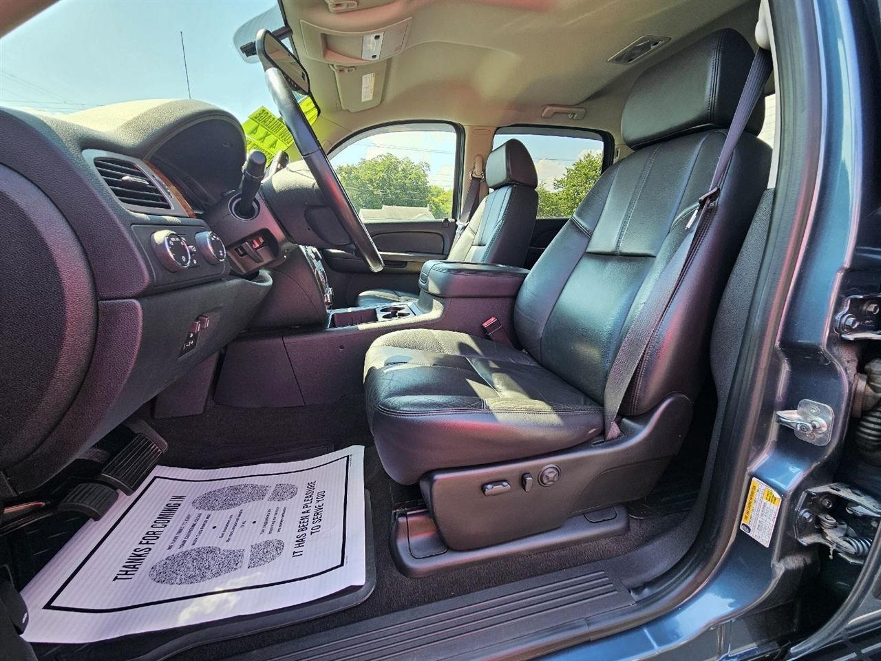 Chevrolet Silverado 2500HD LTZ Crew Cab Std. Box 4WD 2008