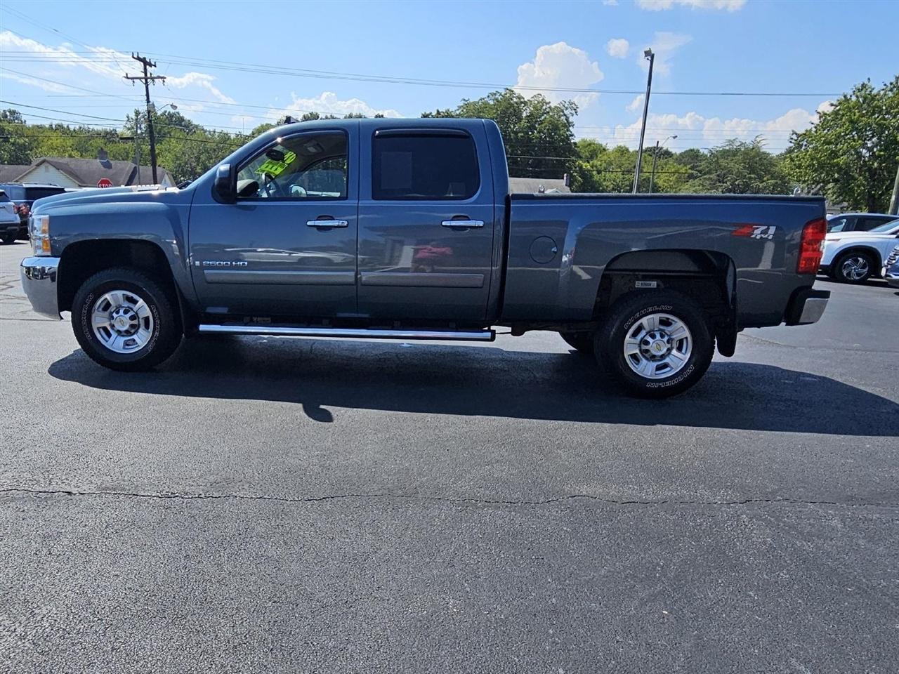 Chevrolet Silverado 2500HD LTZ Crew Cab Std. Box 4WD 2008