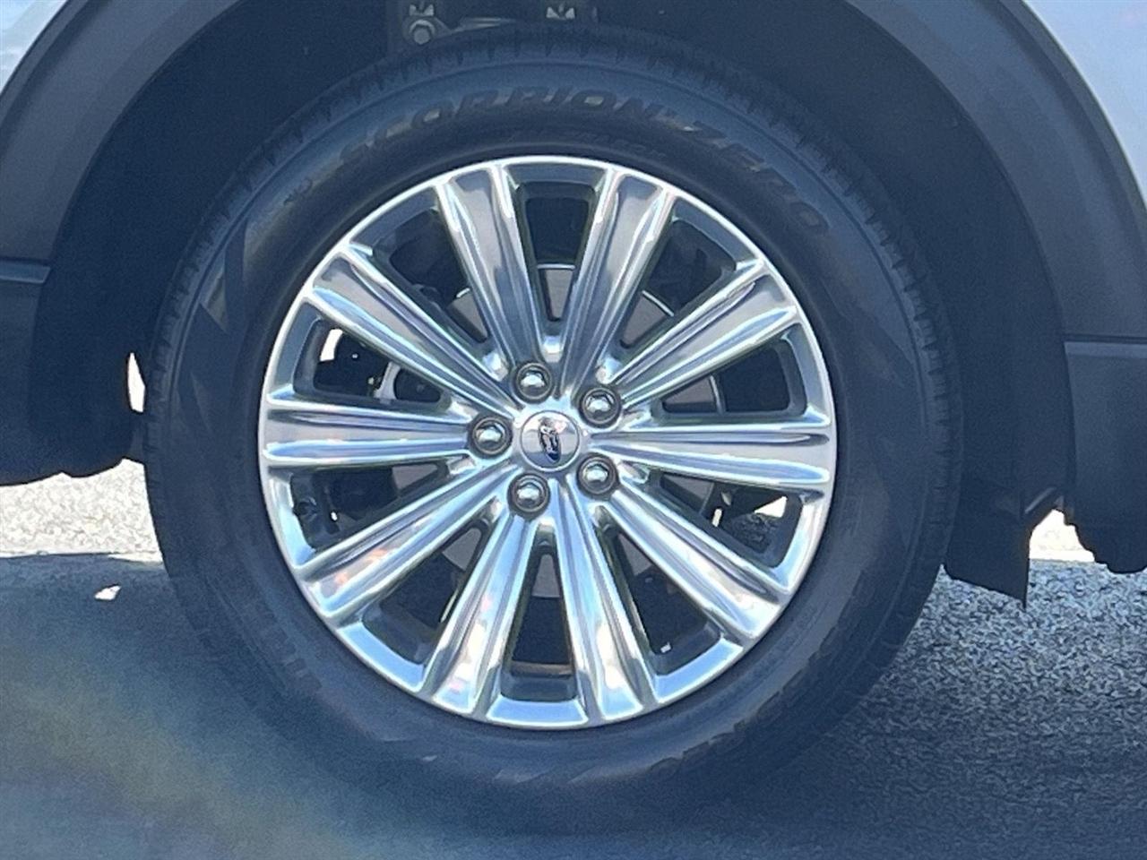 Ford Explorer Limited 2023