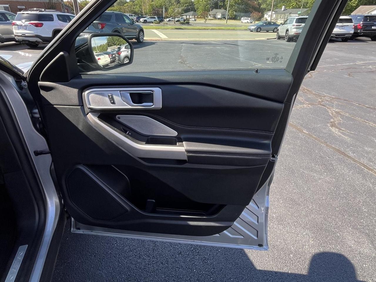Ford Explorer Limited 2023