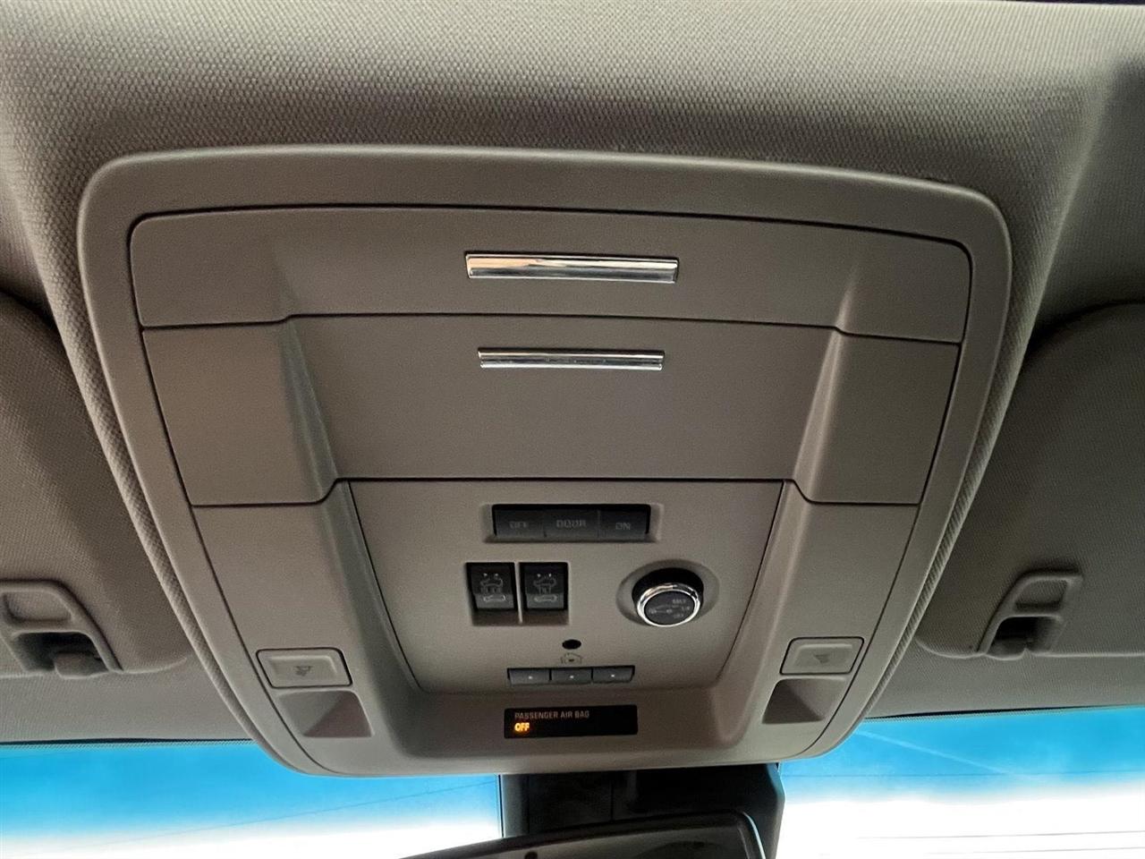 Chevrolet Suburban Premier 4WD 2018