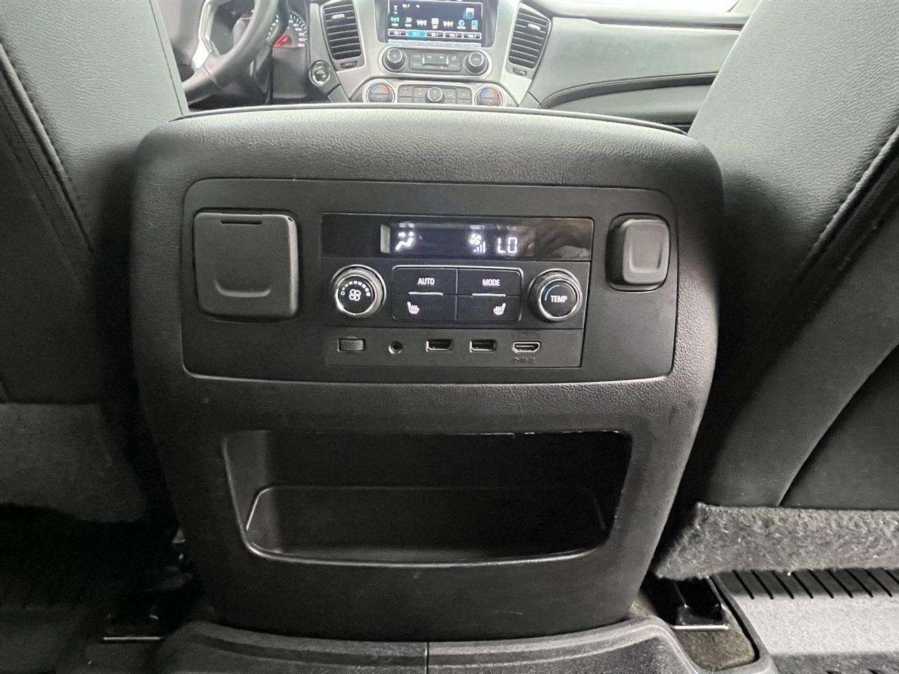 Chevrolet Suburban Premier 4WD 2018