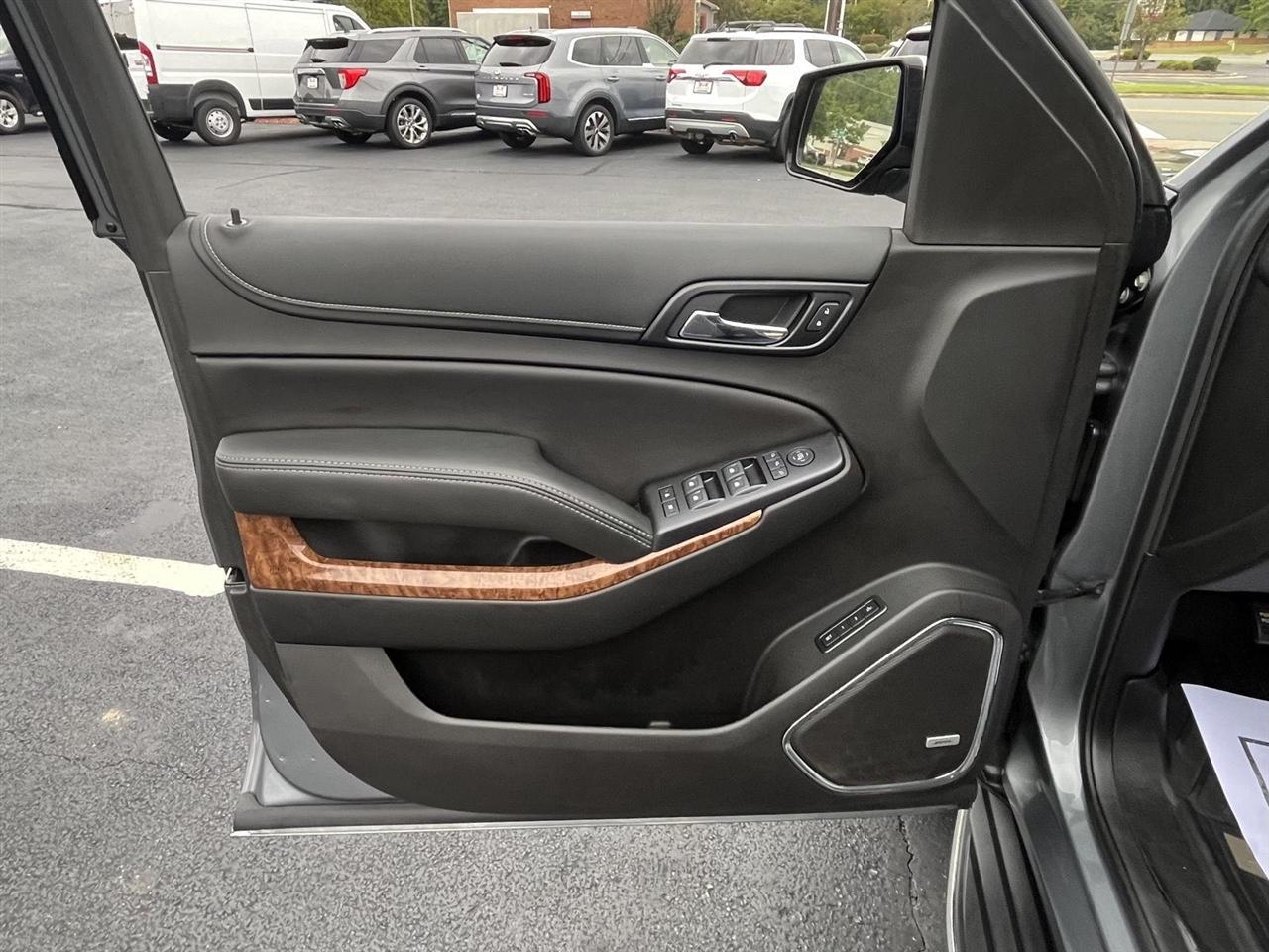 Chevrolet Suburban Premier 4WD 2018