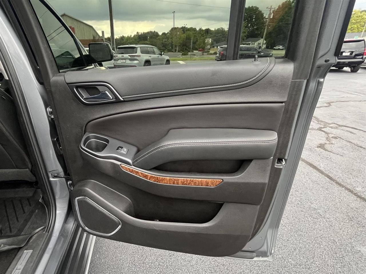 Chevrolet Suburban Premier 4WD 2018
