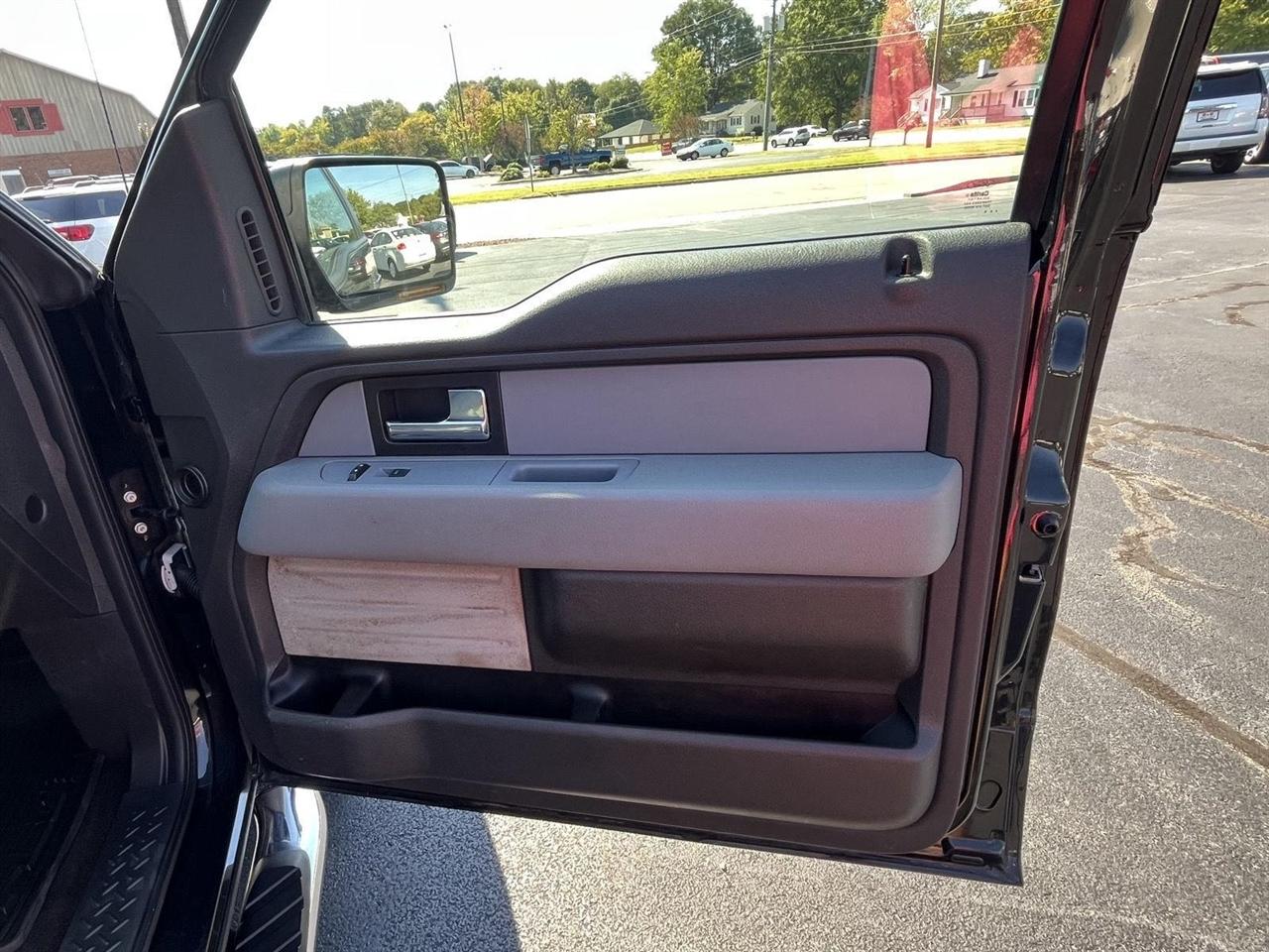 Ford F-150 XLT SuperCab 8-ft. Bed 4WD 2014