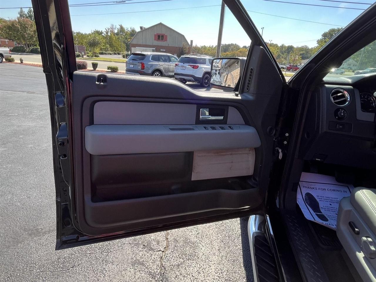 Ford F-150 XLT SuperCab 8-ft. Bed 4WD 2014