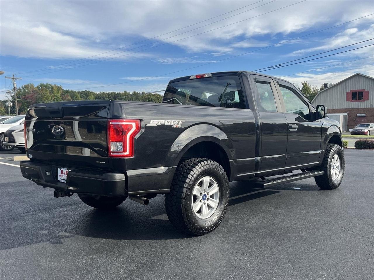 Ford F-150 XL SuperCab 8-ft. Bed 4WD 2015