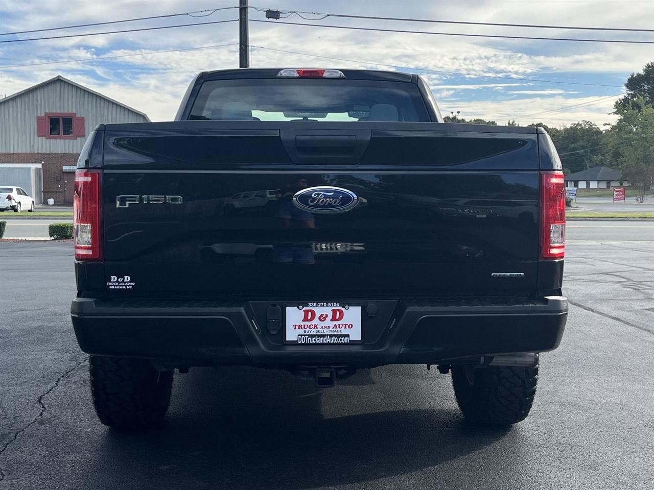 Ford F-150 XL SuperCab 8-ft. Bed 4WD 2015