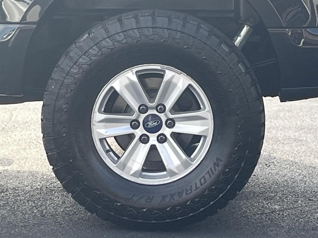 Ford F-150 XL SuperCab 8-ft. Bed 4WD 2015