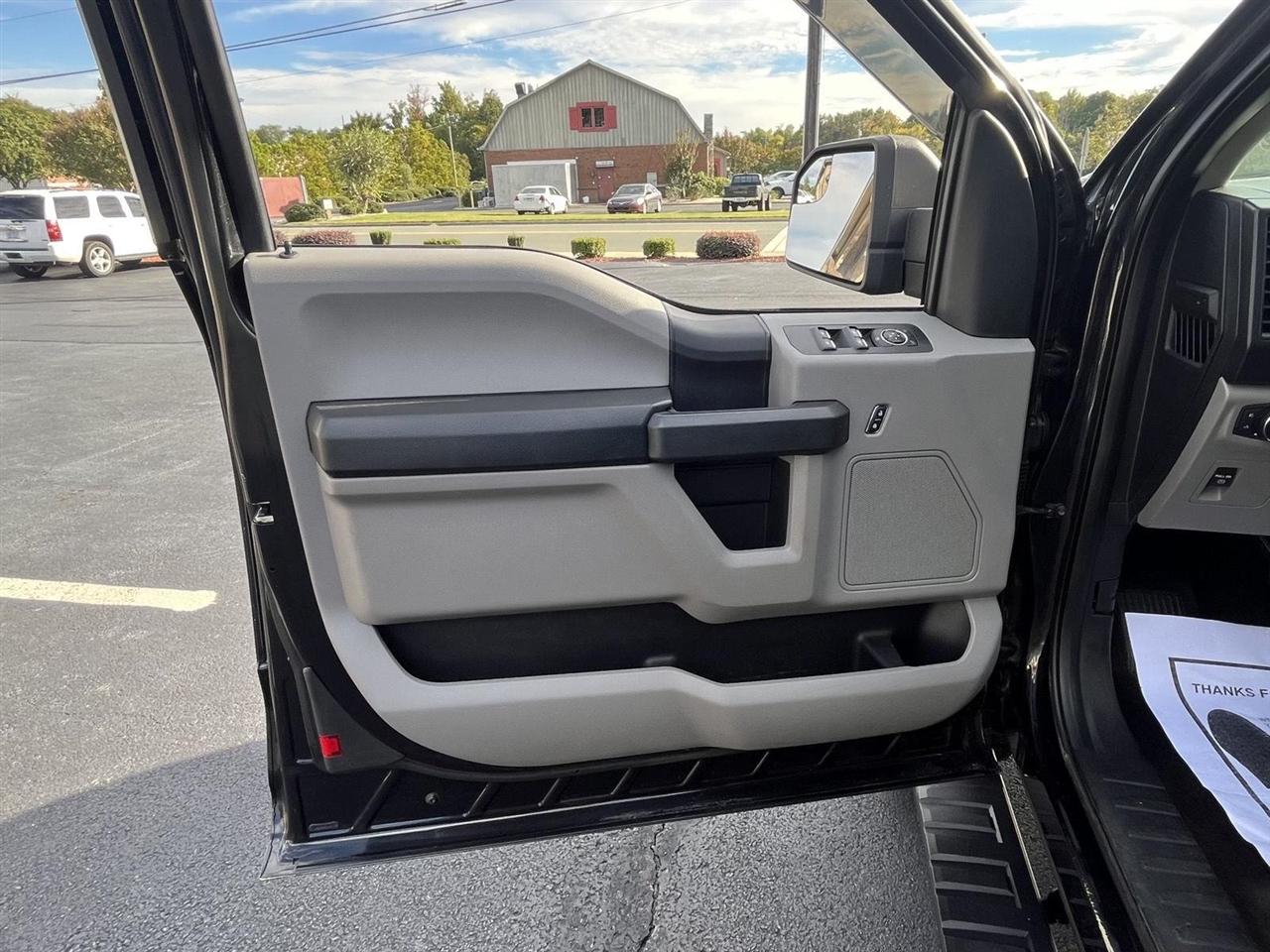 Ford F-150 XL SuperCab 8-ft. Bed 4WD 2015