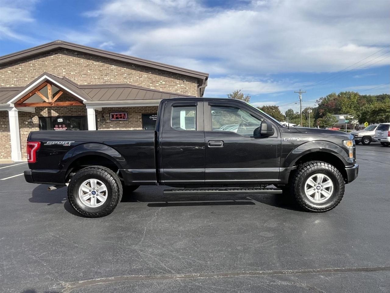 Ford F-150 XL SuperCab 6.5-ft. Bed 4WD 2015