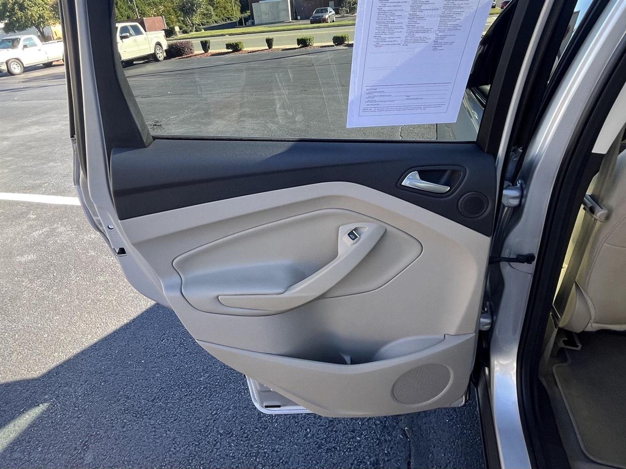 Ford Escape SEL 4WD 2013