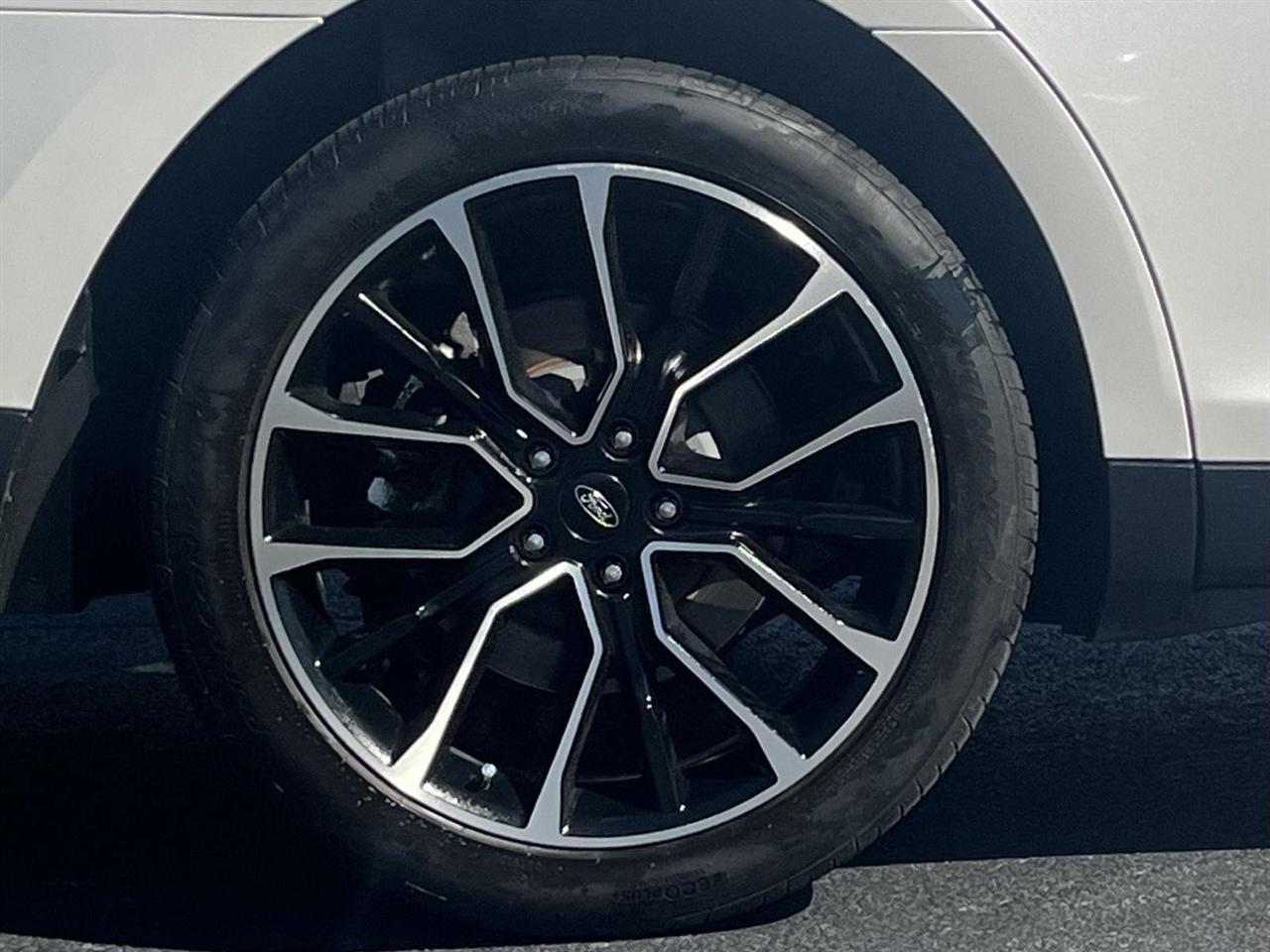 Ford Taurus SEL FWD 2018
