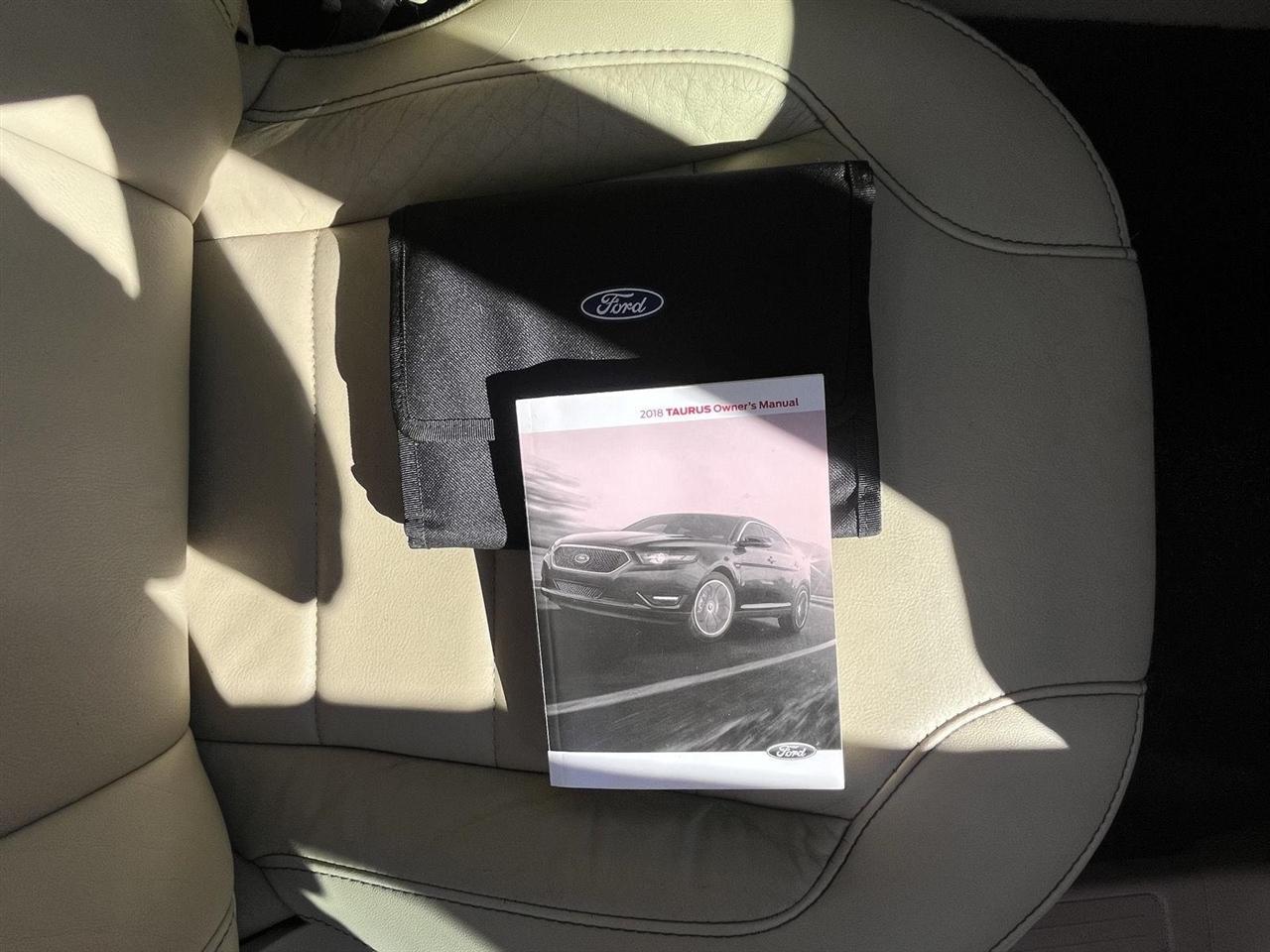 Ford Taurus SEL FWD 2018