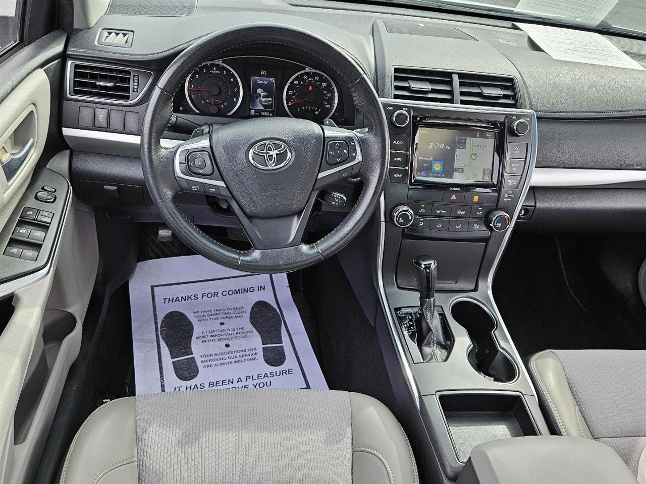 Toyota Camry SE 2016