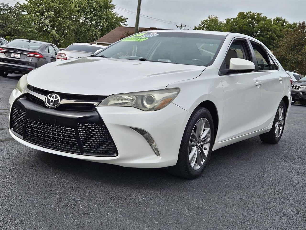 Toyota Camry SE 2016