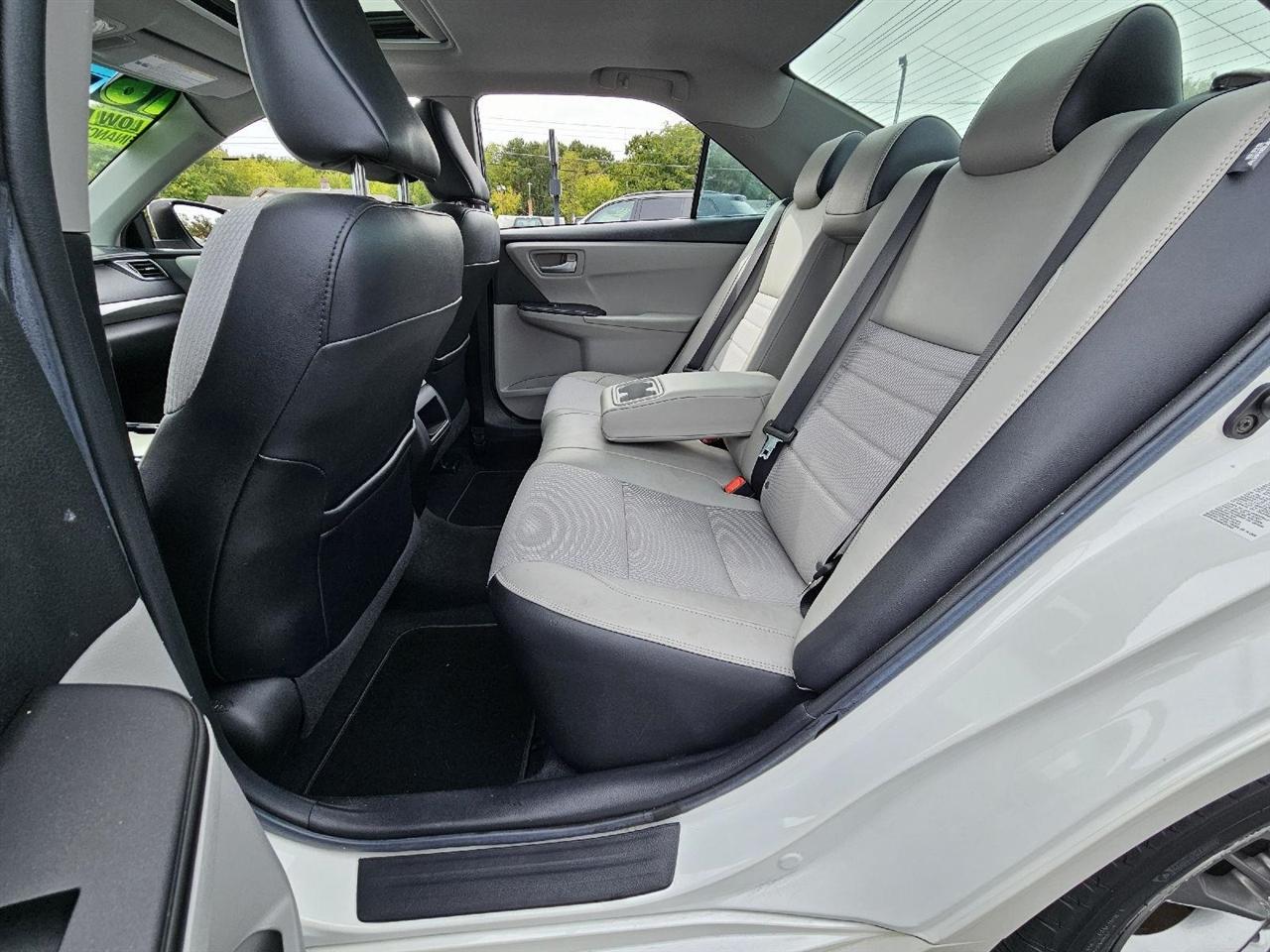 Toyota Camry SE 2016