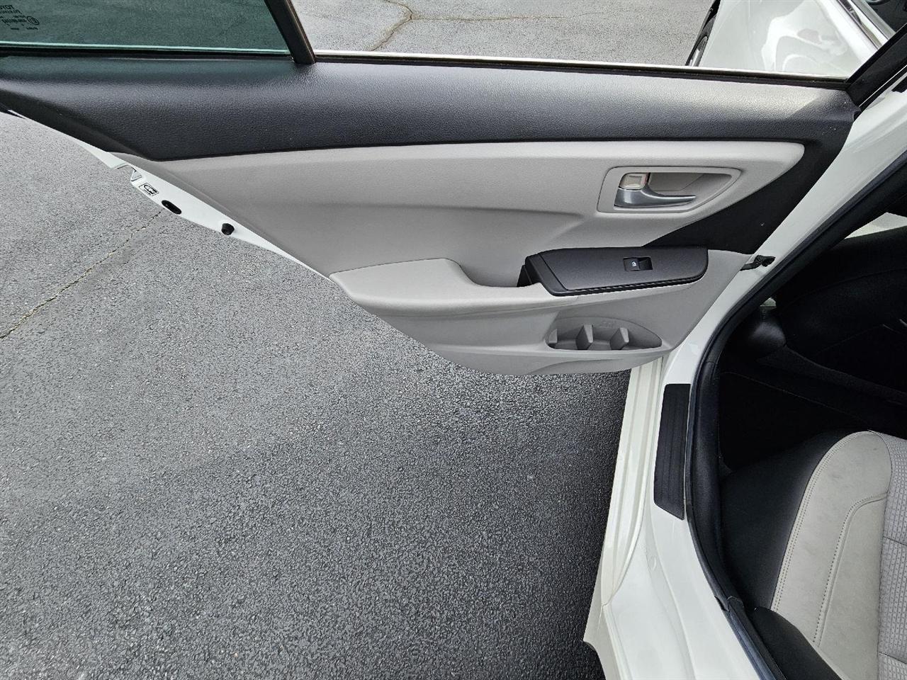Toyota Camry SE 2016