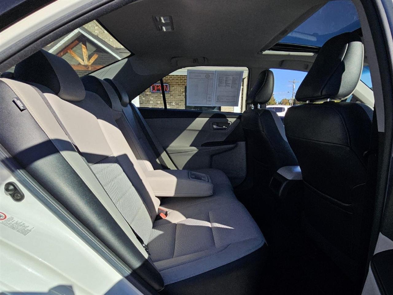 Toyota Camry SE 2016