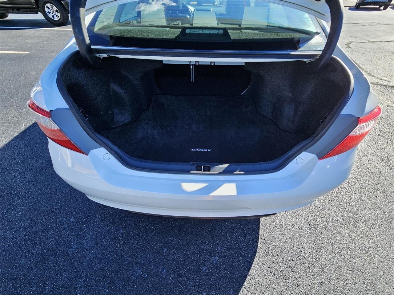 Toyota Camry SE 2016