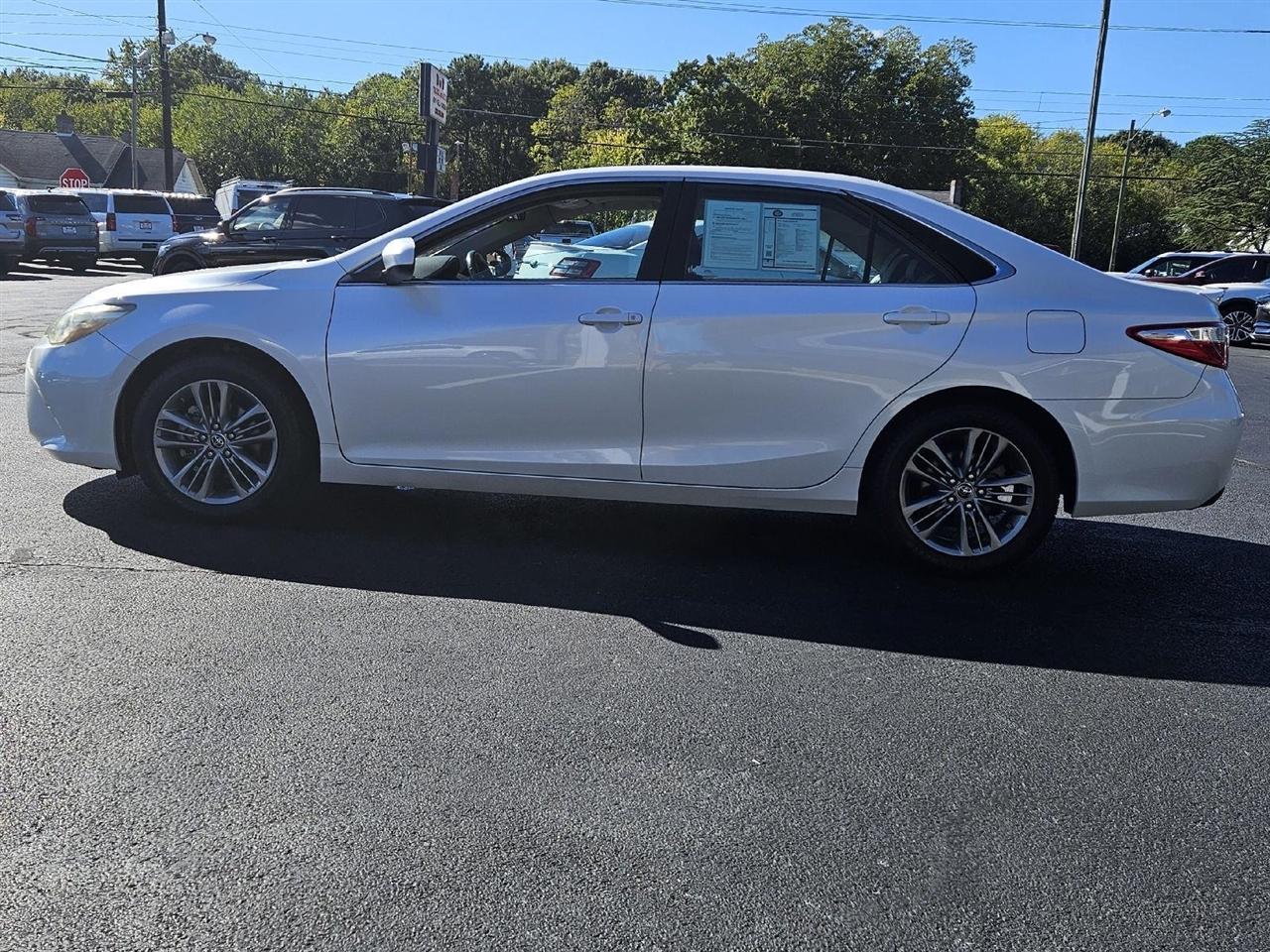 Toyota Camry SE 2016