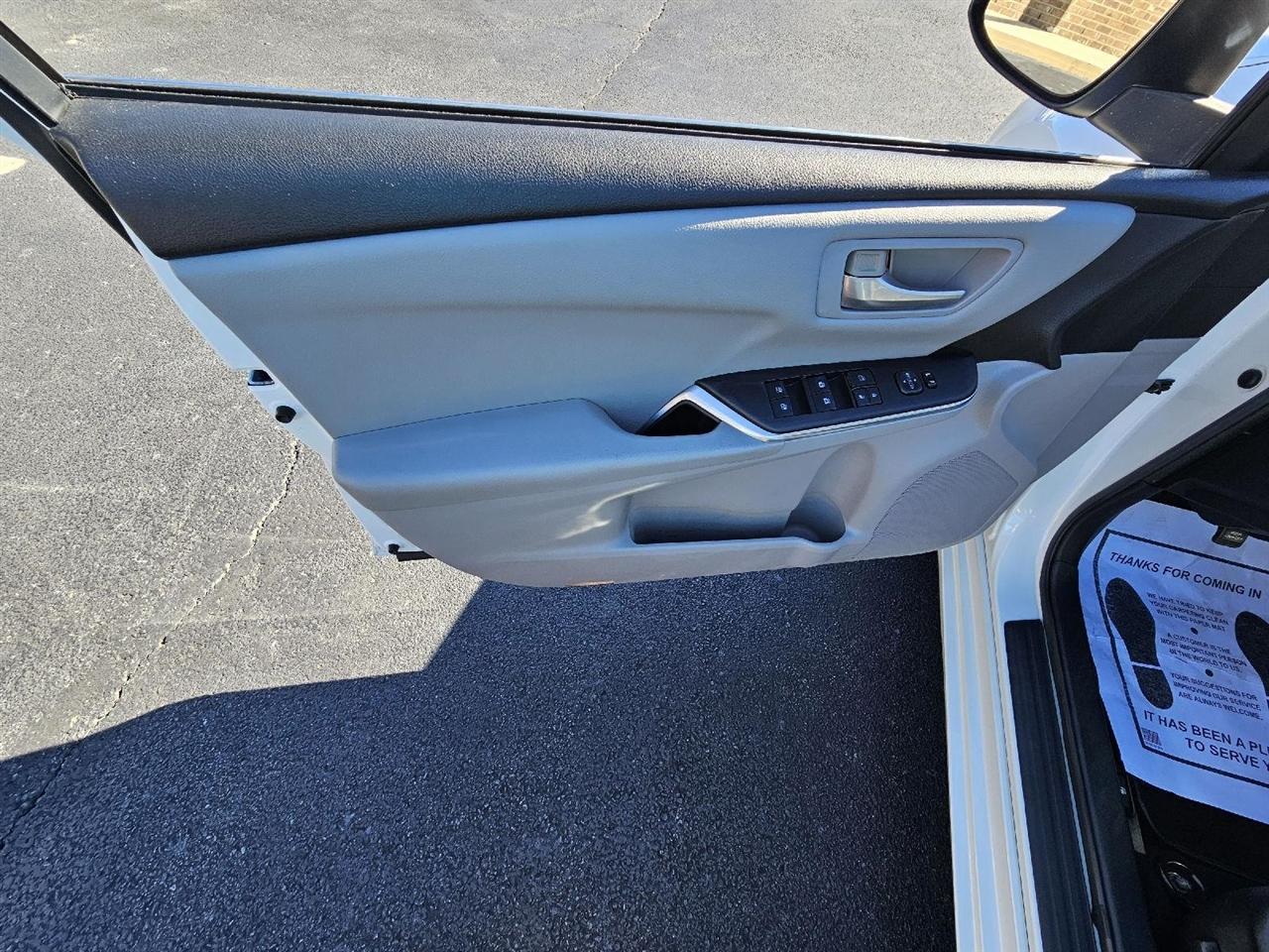 Toyota Camry SE 2016