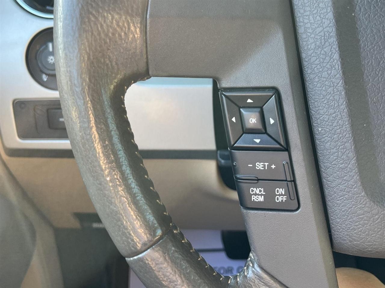 Ford F-150 Lariat SuperCrew 5.5-ft. Bed 2WD 2014