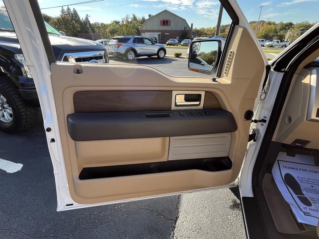 Ford F-150 Lariat SuperCrew 5.5-ft. Bed 2WD 2014