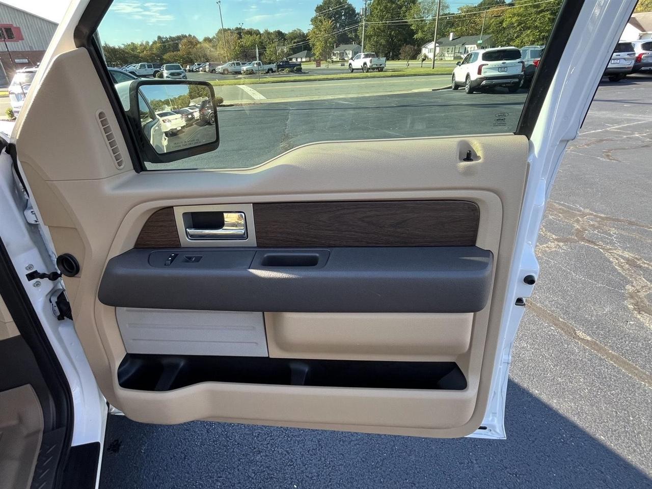 Ford F-150 Lariat SuperCrew 5.5-ft. Bed 2WD 2014