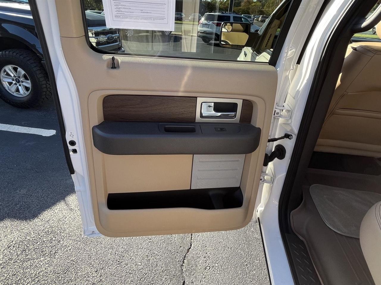 Ford F-150 Lariat SuperCrew 5.5-ft. Bed 2WD 2014