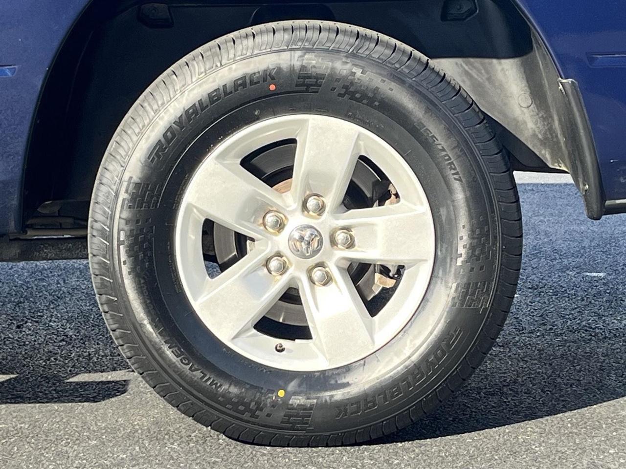 RAM 1500 Tradesman Crew Cab SWB 2WD 2017