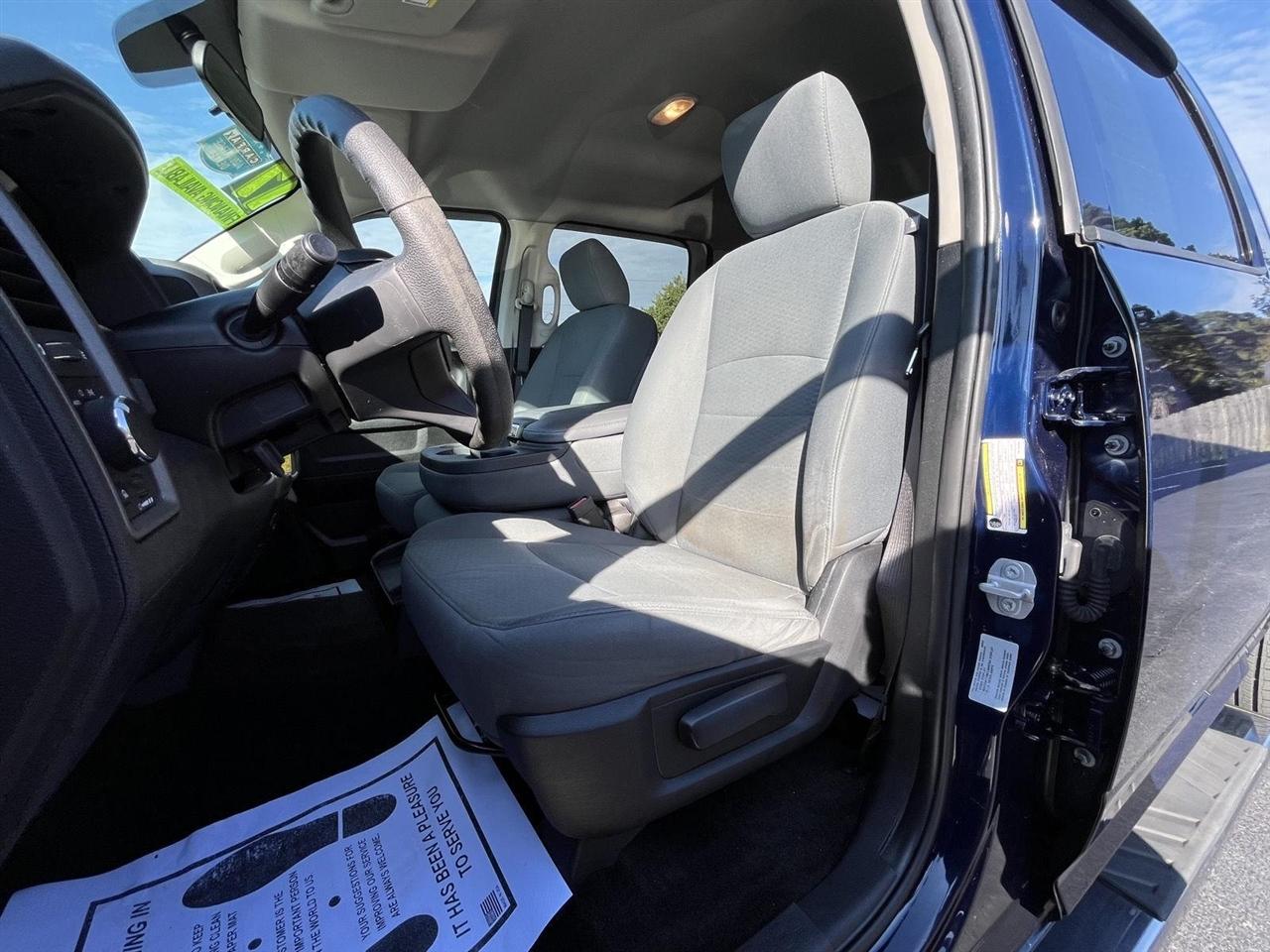 RAM 1500 Tradesman Crew Cab SWB 2WD 2017