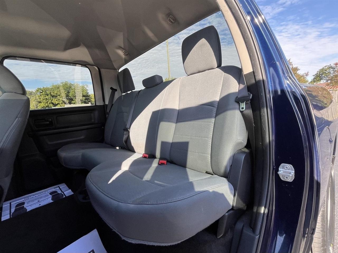 RAM 1500 Tradesman Crew Cab SWB 2WD 2017