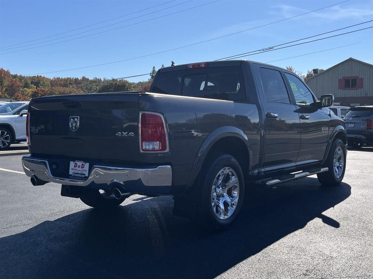 RAM 1500 Laramie Crew Cab SWB 4WD 2018