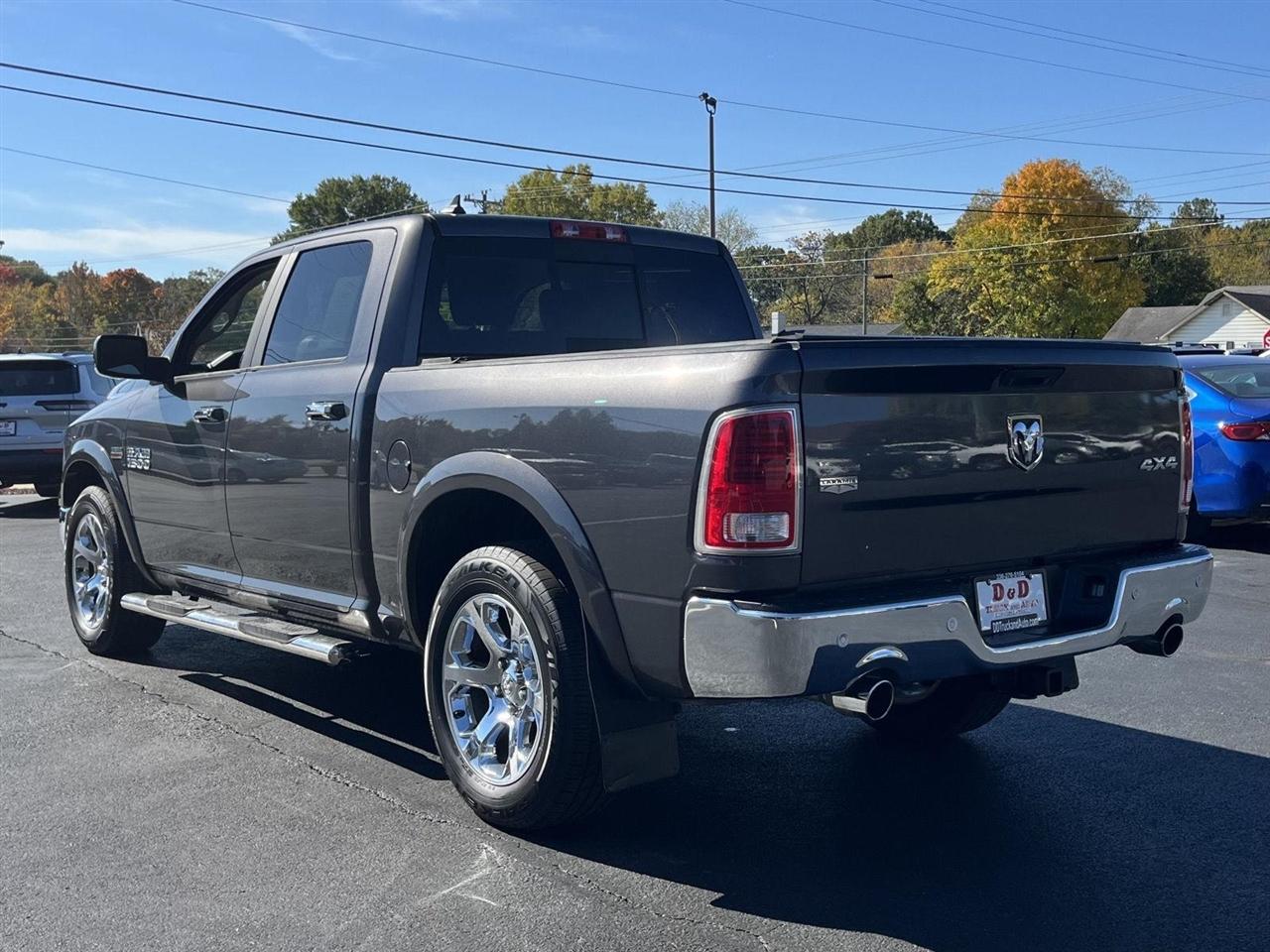 RAM 1500 Laramie Crew Cab SWB 4WD 2018