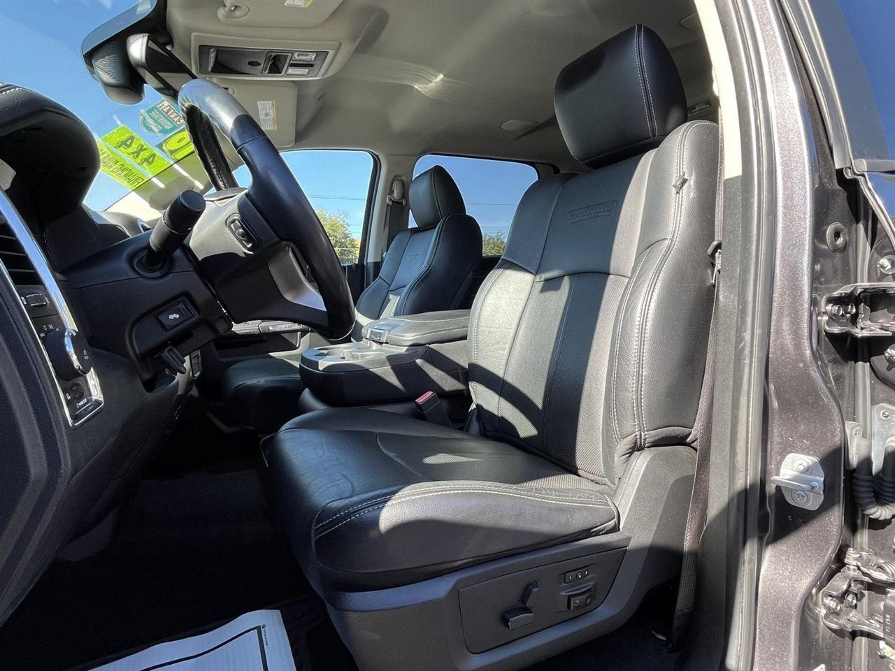 RAM 1500 Laramie Crew Cab SWB 4WD 2018